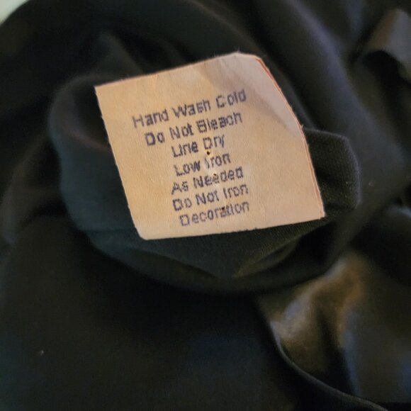 Windsor Black Satin Mermaid Gown Size 5/6 – Strapless Ruched Prom Formal Dress - Picture 13 of 13